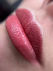 LIP BLUSH LIP PIGMENTATIE